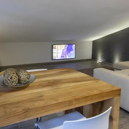 Panoramic Penthouse - In The Heart Of