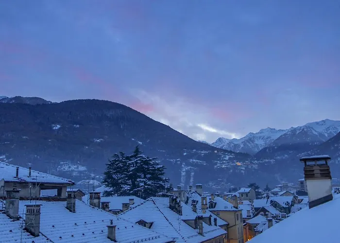 아파트 Panoramic Penthouse - In The Heart Of 도모도솔라