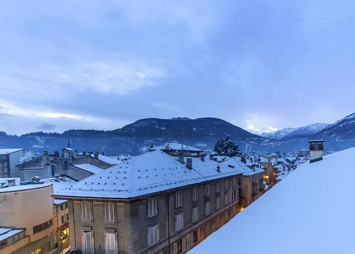 Panoramic Penthouse - In The Heart Of Apartamento Domodossola